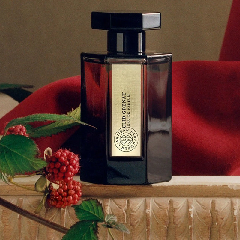 Cuir Grenat - Eau de Parfum  | L'Artisan Parfumeur | AEDES.COM